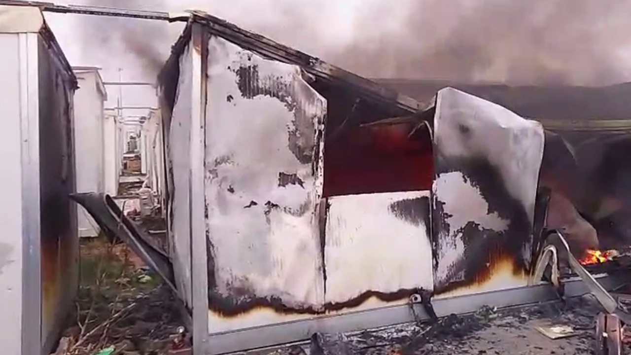 Konteyner kentte çıkan yangın paniğe neden oldu