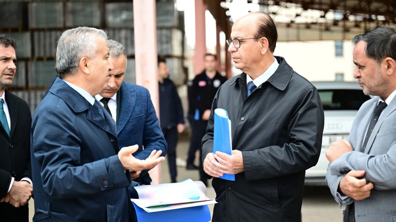 Yeşilyurt Belediye Başkanı Geçit yeni pazar alanlarını inceledi