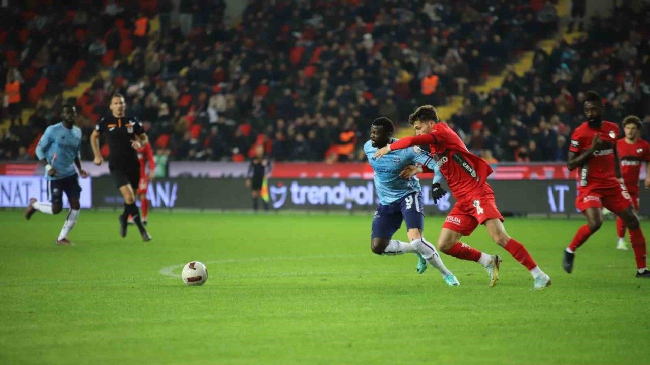 Trendyol Süper Lig: Gaziantep FK: 1 - Adana Demirspor: 0 (İlk Yarı ...