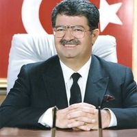 Halil Turgut Özal Kimdir