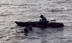İki Türk sporcu, California'daki Catalina Kanalı'nı 13 saatte yüzerek geçti