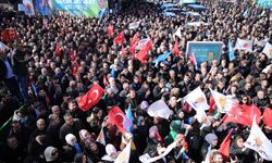 Erciş'te AK Parti'nin seçim irtibat bürosu açıldı