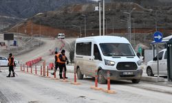 Erzincan'da kayıp işçileri arama çalışmaları 7'nci gününde devam ediyor