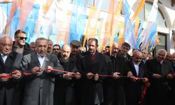 Gürpınar'da AK Parti Seçim Koordinasyon Merkezi açıldı
