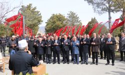 Erzincan'da 32 yıl önceki depremde hayatını kaybedenler anıldı