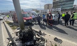 Malatya'da direğe çarpan otomobil sürücüsü ağır yaralandı