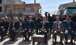 Tarım ve Orman Bakanı Yumaklı, Van'da AK Parti Seçim Korodinasyon Merkezlerini ziyaret etti:
