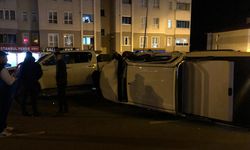 Bitlis'te 2 pikabın çarpıştığı kazada 3 kişi yaralandı