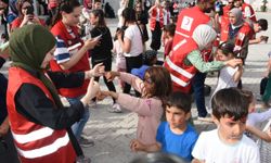 Malatya'da depremzede çocuklar Türk Kızılay ile 23 Nisan'ı kutladı