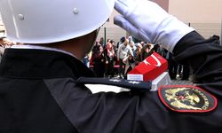 Motosiklet kazasında hayatını kaybeden polis memurunun cenazesi Kars'ta toprağa verildi