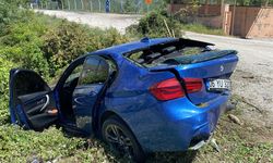 Elazığ'da devrilen otomobildeki 2 kişi yaralandı