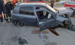 Elazığ'da otomobilin duvara çarptığı kazada 2 kişi yaralandı