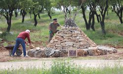 Elazığ'ın Nimri köyündeki gelenek Fransız sanatçının heykeli ile yaşatılacak