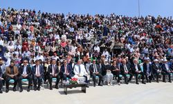 Erzincan Binali Yıldırım Üniversitesinin mezuniyet töreninde Filistin'e destek