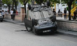 Erzurum'da otomobil ile hafif ticari araç çarpıştı, 6 kişi yaralandı