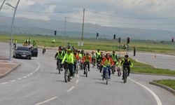 Muş ta "11. Yeşilay Bisiklet Turu" düzenlendi