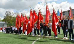 Tatvan'da 19 Mayıs Atatürk'ü Anma, Gençlik ve Spor Bayramı kutlandı