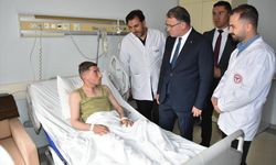 Vali Balcı, trafik kazasında yaralanan askerleri ziyaret etti