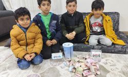 Çocuklar, kumbarada biriktirdikleri harçlıklarını Gazze'ye bağışladılar