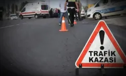 Ticari araç ile otomobil çarpıştı: 5 yaralı