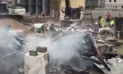 Şantiye alanında işçilerin kaldığı konteynerde yangın