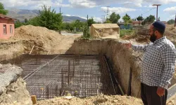 Depremde yıkılan Camii yeniden inşa edilmeyi bekliyor