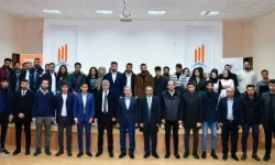 Başkan Çınar, İ.Ü.Mühendislik Fakültesi Öğrencileriyle Buluştu