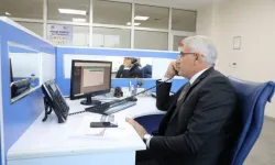 Battalgazi Belediye Başkanı Osman Güder, Çağrı Merkezi'nde Telefonları Cevapladı
