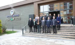 Gazeteciler, Battalgazi Belediye Başkanı Osman Güder’e övgüler yağdırdı.