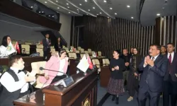 Otizmli ve DOWN Sendromlu çocuklardan Başkan Gürkan’a ziyaret