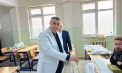 Sayın Ramazan Özcan Şehit Ekrem Toktamış Anadolu Lisesinde Oyunu kullandı.