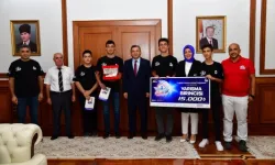 Vali Hulusi Şahin TEKNOFEST’te Dereceye Giren Öğrencileri Kabul Etti.