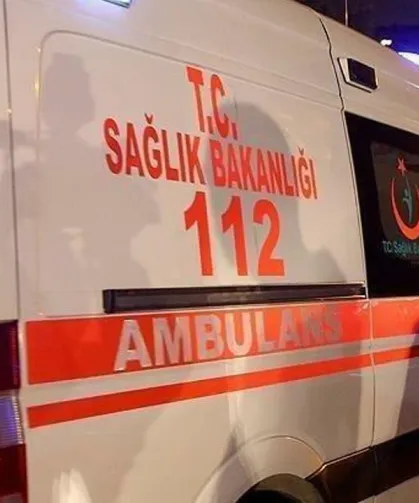 İki otomobil kafa kafaya çarpıştı: 2 yaralı