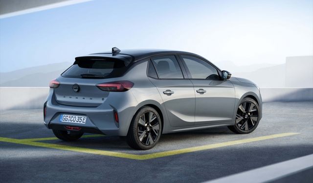 Yeni Opel Corsa'ya "En İyi Yeni Tasarım" ödülü