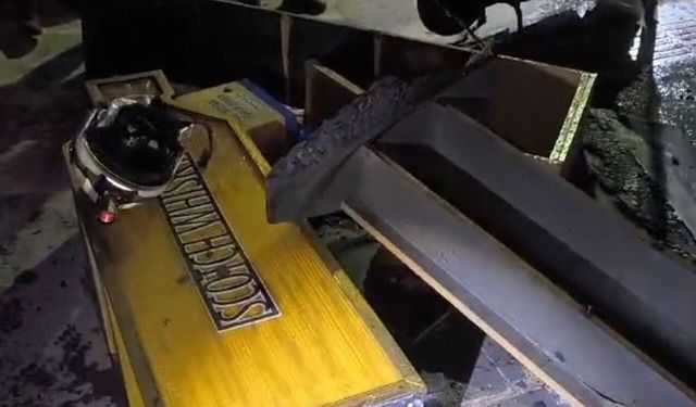 Batman'da bir iş yerinde maddi hasarlı yangın