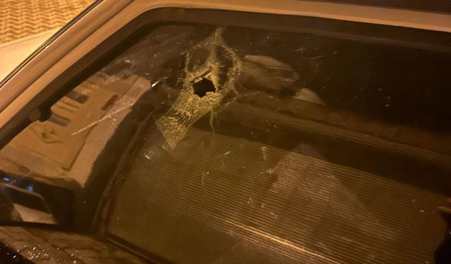 Yorgun mermi park halindeki araca isabet etti