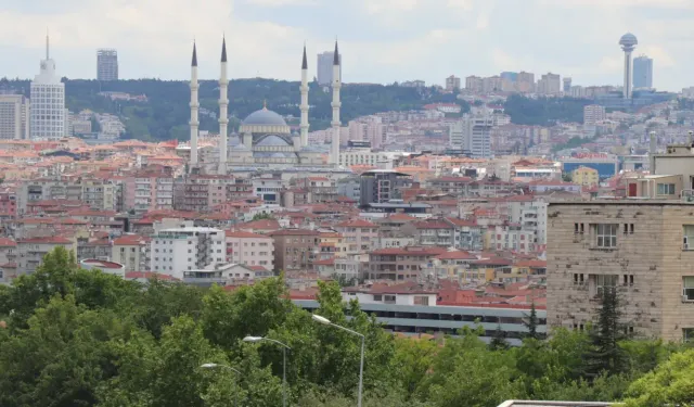 Ankara'da hissedilen deprem korkuttu