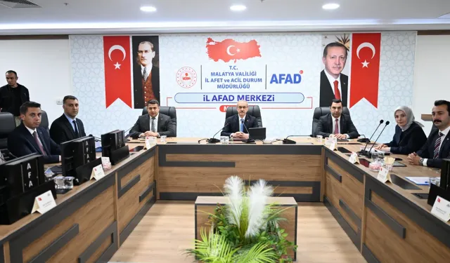 Malatya Valisi Yavuz, "Yeniden inşa süreci hızla sürüyor"