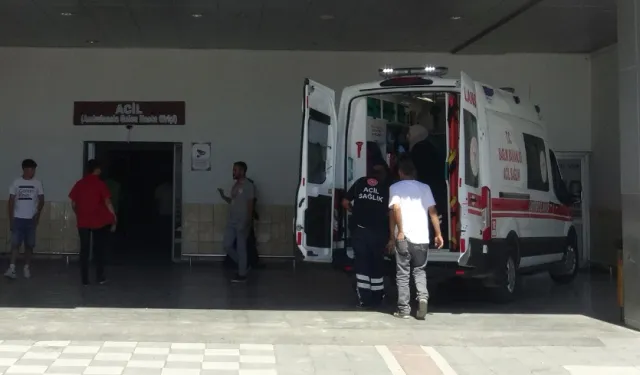 Kamyon ile motosiklet çarpıştı: 1 yaralı