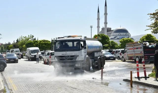 Yeşilyurt'ta ilçe genelinde temizlik çalışması yapıldı