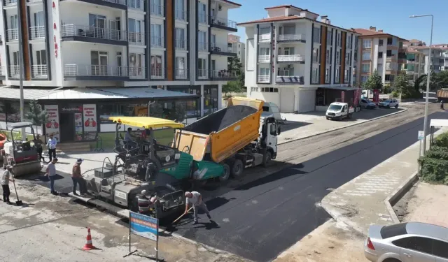 Yeşilyurt'ta yollar yenileniyor