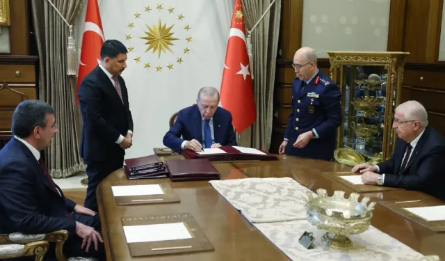 YAŞ kararları açıklandı, Genelkurmay Başkanlığına Bayraktaroğlu getirildi