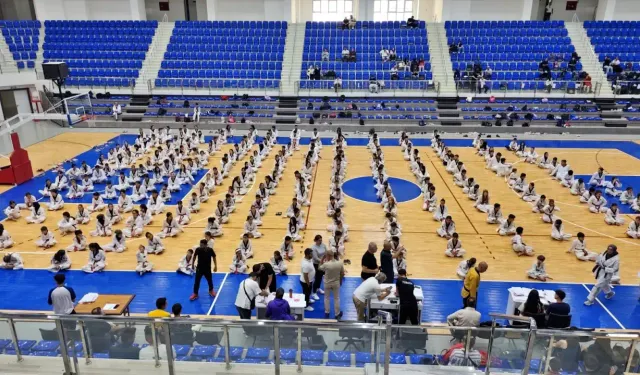 476 Sporcunun Katıldığı Taekwondo Kuşak Sınavı Tamamlandı