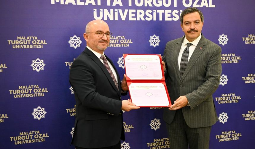 Malatya Turgut Özal Üniversitesi TS ISO 29993 Belgesi aldı