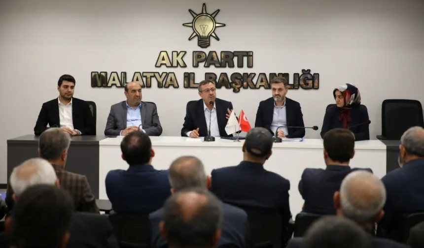 Başkan Bakan, Ak Parti Belediye Meclis Üyeleriyle Buluştu
