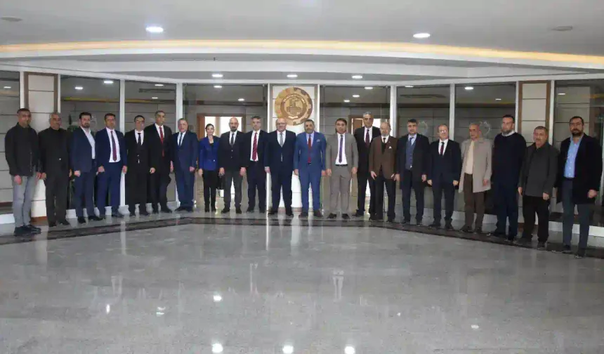 Sadıkoğlu, Deprem Bölgesi İçin Faizsiz Kredi Talep Etti