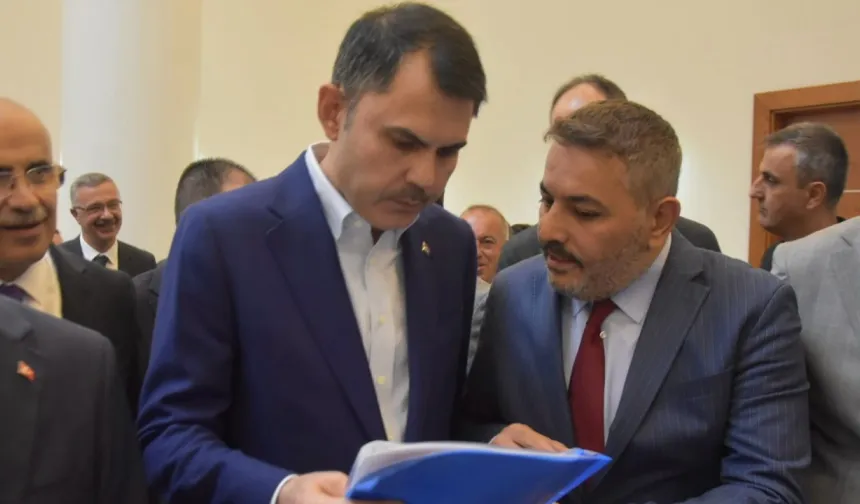 Başkan Sadıkoğlu Şehrin Taleplerini Bakan Kurum’a Sundu