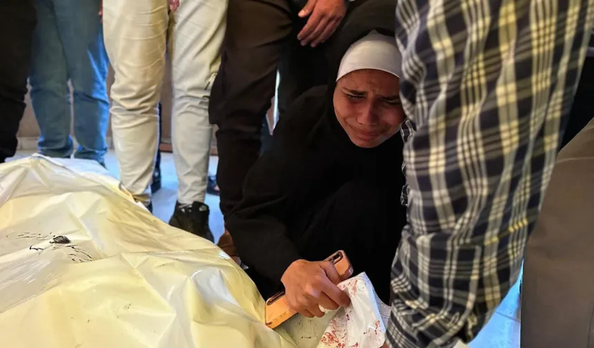 Gazze'de şehit sayısı 53 bine yaklaştı