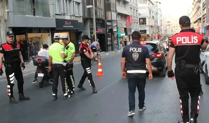 "Huzur İstanbul" uygulaması: 982 gözaltı