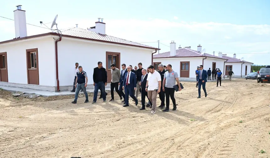 Vali Yavuz Yazıhan İlçesinde İncelemelerde Bulundu